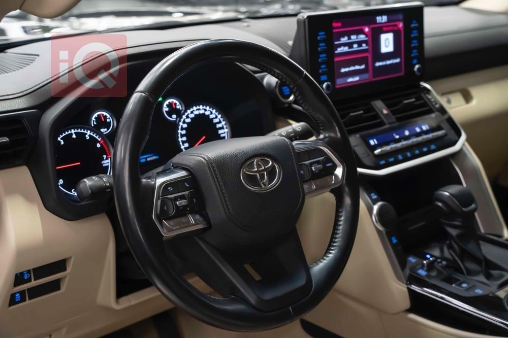 تويوتا لاندكروزر